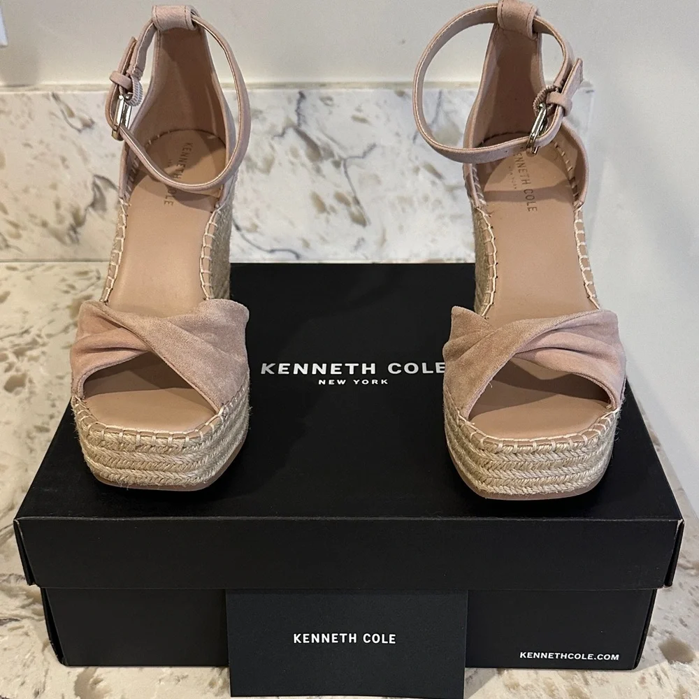 Kenneth Cole Women’s SOL Espadrille Wedges in Buff Suede-Size 8 - Picture 1 of 7